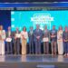 Posado con premiados y autoridades / FOTO: UCA