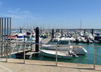 Vistazo al puerto de Sancti Petri / FOTO: Junta