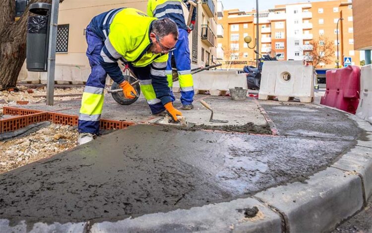 Operarios de la contrata de Mantenimiento Urbano / FOTO: Ayto.