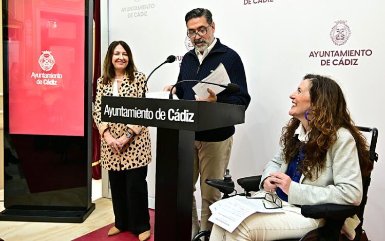Verdulla ofrece detalles de la iniciativa ya completada / FOTO: Eulogio García