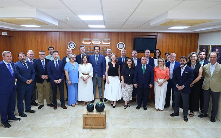 Posado del nuevo comité ejecutivo / FOTO: CEC