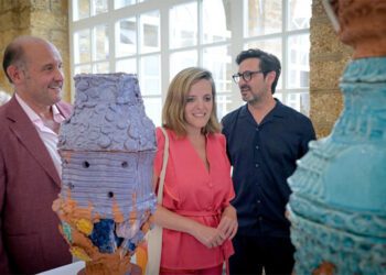 Representantes institucionales de visita inaugural / FOTO: Junta