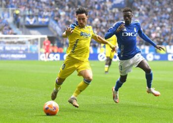 Iza volvió a ser titular en el último partido liguero / FOTO: Cádiz CF