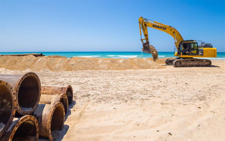 La deseada regeneración de Camposoto, en marcha / FOTO: Ayto.