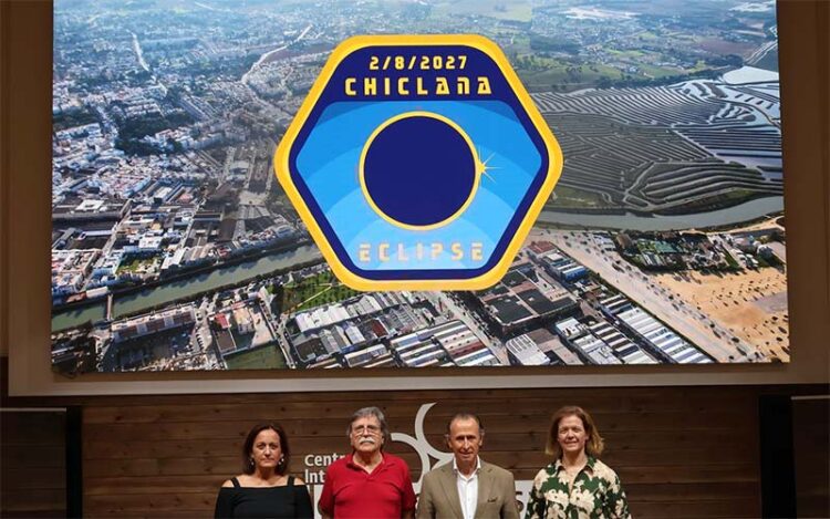 El Consistorio ha presentado ya un logo para anunciar el eclipse / FOTO: Ayto.