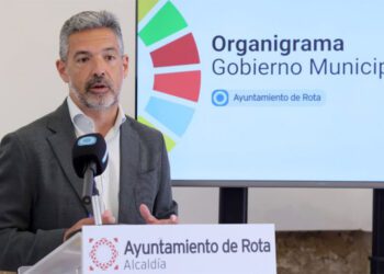 El alcalde anuncia los cambios en su Gobierno / FOTO: Ayto.