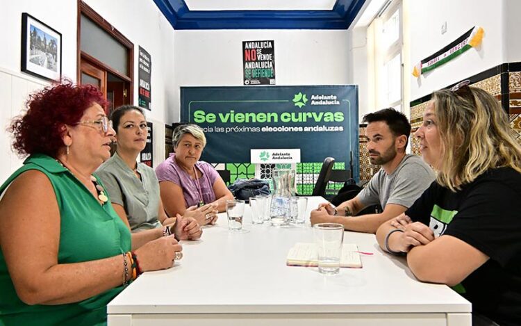 Reunidos en la sede de Adelante Andalucía en Cádiz / FOTO: Eulogio García
