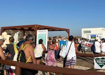 Un momento de la asamblea en Camposoto / FOTO: Marea Blanca