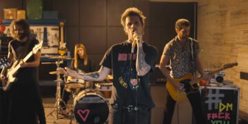 En el videoclip del tema 'El último día de nuestras vidas' / FOTO: Youtube