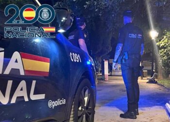 Varios de los agentes actuantes en el Parque Genovés / FOTO: Policía Nacional