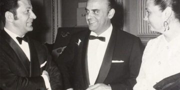 Emilio de la Cruz (en el centro) en una foto cedida por la APC