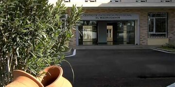 Entrada al infrautilizado complejo El Madrugador en un video promocional de la Diputación