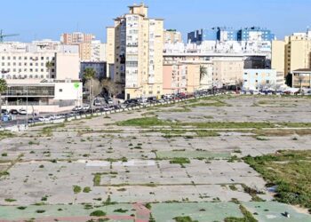 El solar de CASA, a la espera desde hace años / FOTO: Eulogio García