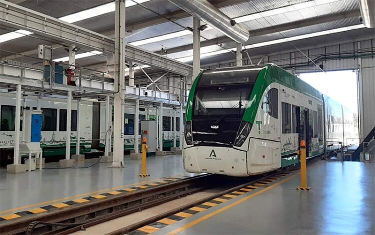 Unidades del Trambahía en las cocheras de Pelagatos / FOTO: Junta