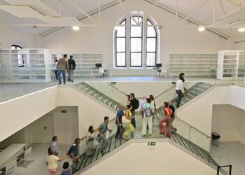 La nave 1 rehabilitada ahora con dos plantas / FOTO: Eulogio García