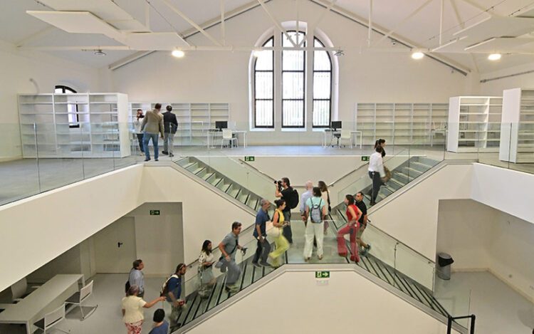 La nave 1 rehabilitada ahora con dos plantas / FOTO: Eulogio García