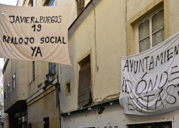 Pancartas denunciando la situación / FOTO: Eulogio García