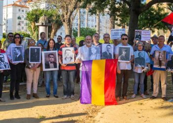 Una pasada acción del Grupo de Memorialistas de Jerez / FOTO: del propio colectivo