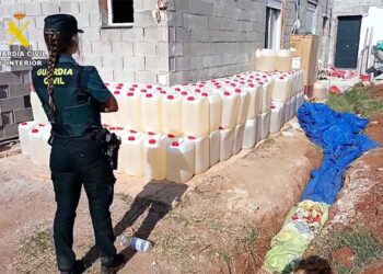 Incautadas casi 600 petacas de gasolina / FOTO: Guardia Civil