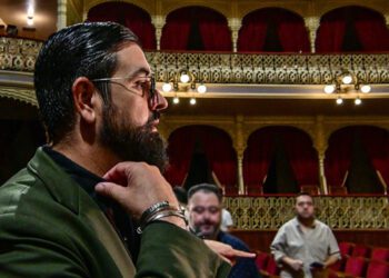 Manu Sánchez, pensativo durante su posado ante los gráficos / FOTO: Eulogio García