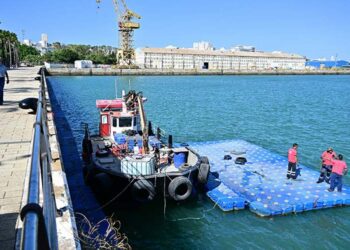 En marcha los preparativos en el paseo de Astilleros / FOTO: Eulogio García
