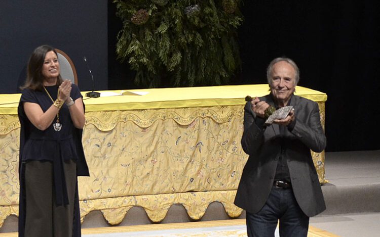 Orgulloso de premio / FOTO: DBC