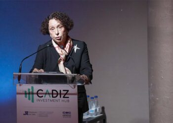 Ana Palacio, exministra de Aznar, dando la lección inaugural / FOTO: CEC