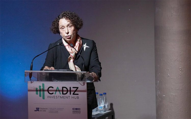 Ana Palacio, exministra de Aznar, dando la lección inaugural / FOTO: CEC