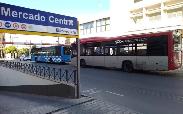 En la parada de la plaza Esteve / FOTO: DBC
