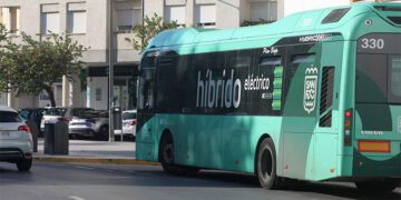Uno de los vehículos híbridos incorporados en los últimos años / FOTO: Ayto.