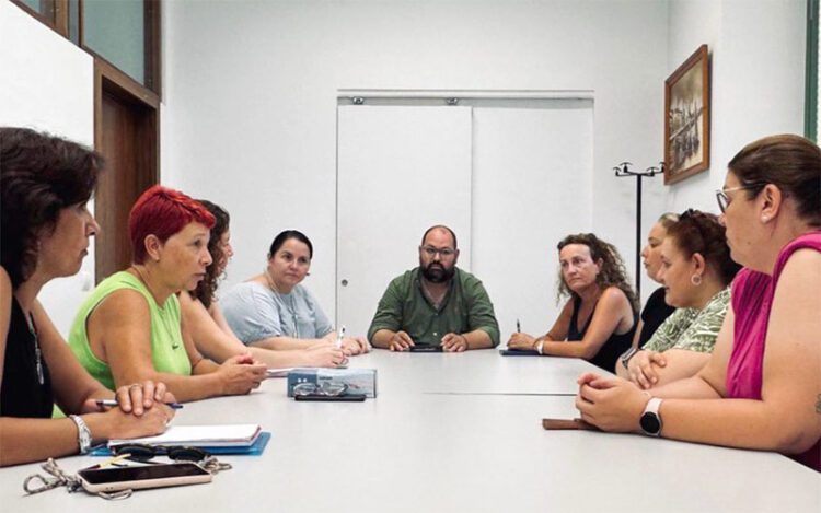 Reunión del Bello con representantes de CCOO en el comité, en agosto de 2024 / FOTO: Ayto.