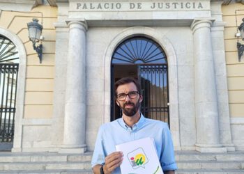 El concejal izquierdista antes de presentar su denuncia / FOTO: IU
