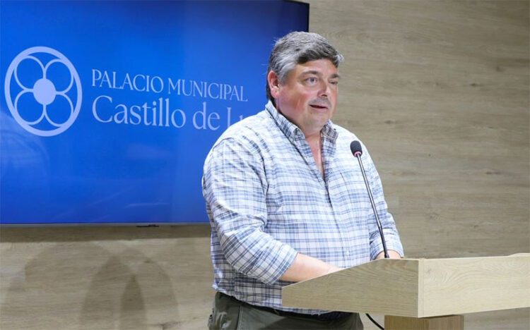 El concejal de Urbanismo explica la operación en rueda de prensa / FOTO: Ayto.