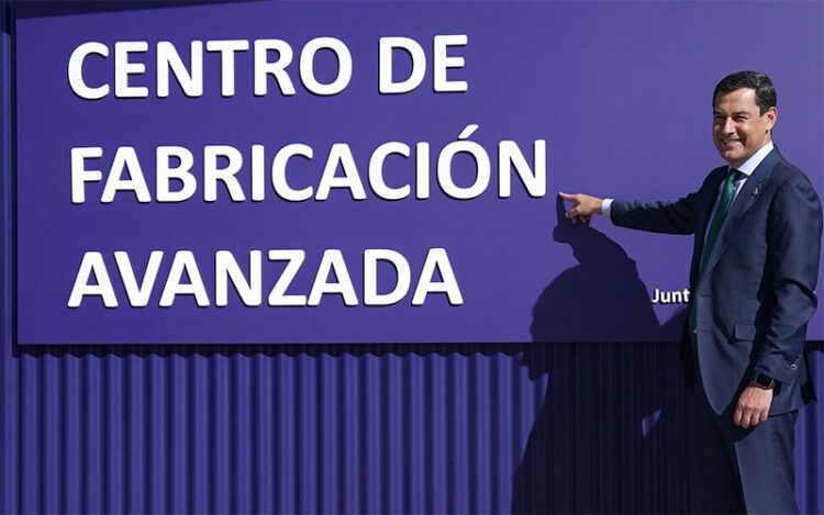 Moreno Bonilla posando a las puertas del CFA / FOTO: Junta