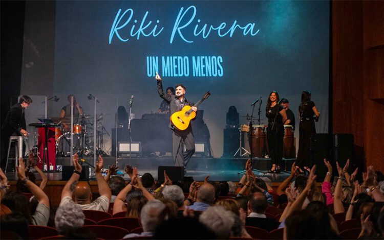 Riki Rivera actuando el pasado mayo en el teatro isleño / FOTO: Ayto.