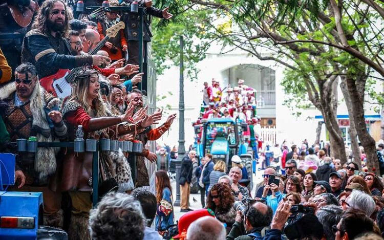 En pleno carrusel de coros / FOTO: Eulogio García