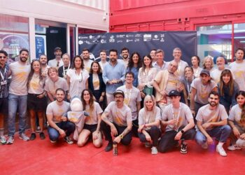 Posado en la clausura con todos los participantes / FOTO: CEEI