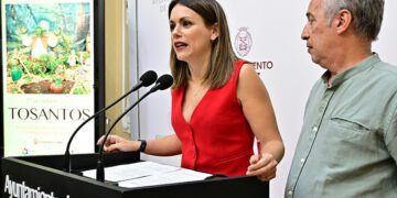 Gandullo y Paramio detallando las novedades de la festividad / FOTO: Eulogio García