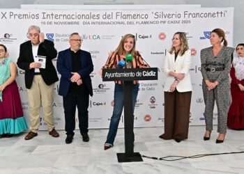 Presentando la décima edición de los premios en el ECCO / FOTO: Eulogio García