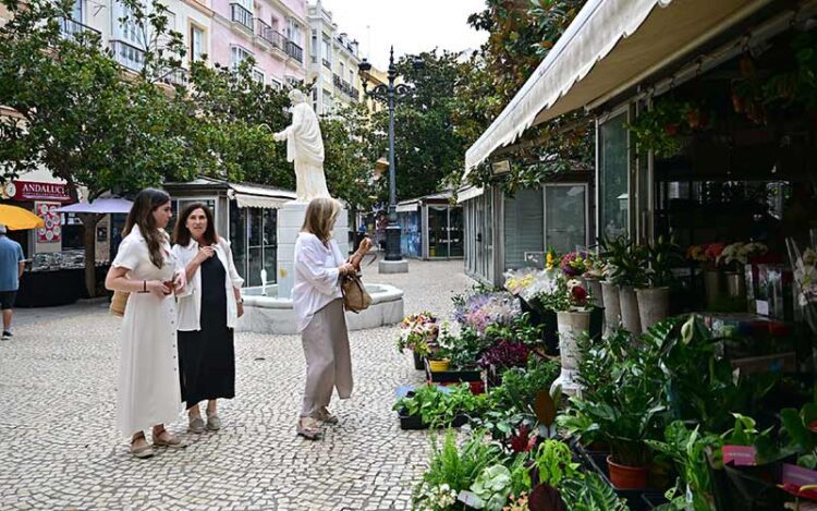 Uno de los últimos kioscos abiertos durante el pasado verano / FOTO: Eulogio García