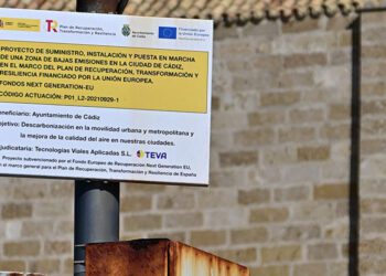 Una de las señales informativas del proyecto de ZBE / FOTO: Eulogio García