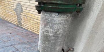 Uno de los bajantes señalados en la denuncia / FOTO: Ustea