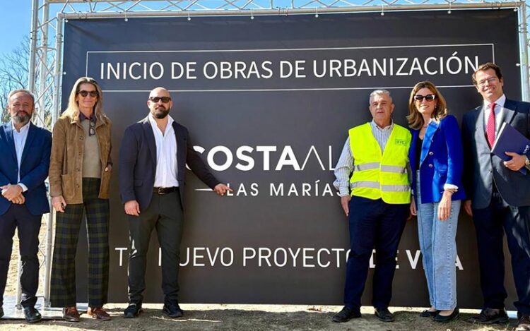 Posado en el acto de inicio de las obras / FOTO: Ayto.