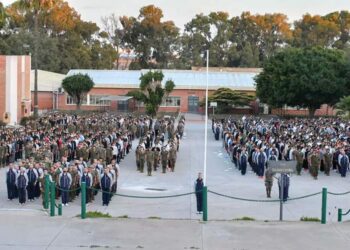 Primeros actos militares del alumnado recién llegado / FOTO: Cefot-2