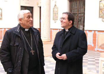 Zornoza saluda a Valdivia en la  sede episcopal gaditana / FOTO: Obispado