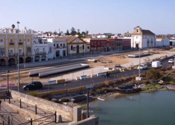 Obra del parking inacabado en 2022, antes de enterrarse / FOTO: Ayto.