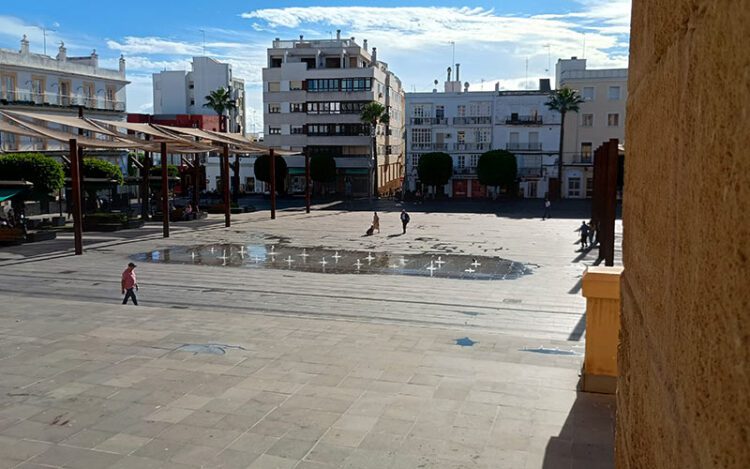 Vista de la plaza del Rey desde la escalinata del Ayuntamiento / FOTO: DBC