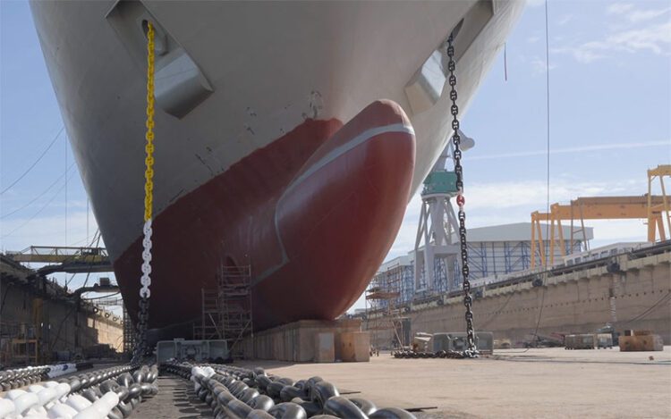 Un momento de la varada del Juan Carlos I en Matagorda / FOTO: Navantia