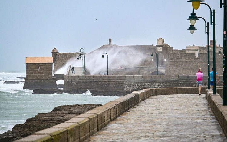 Sin miedo al temporal de este jueves en el Fernando Quiñones / FOTO: Eulogio García