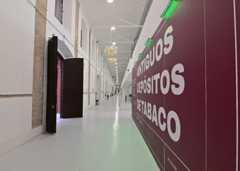 Uno de los espacios vacíos a la espera de su prometida apertura / FOTO: Eulogio García